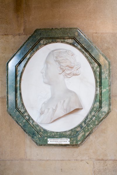 Margaret Cavendishin, myöhemmin Portlandin herttuattaren, basreliefi, n. 1723 (marmori) tekijältä John Michael Rysbrack