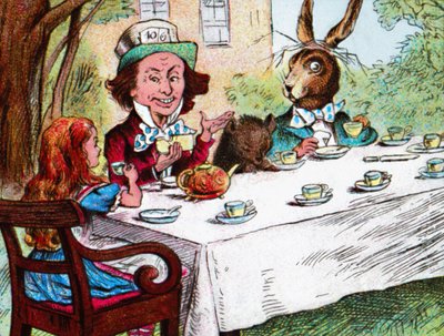 "Liisa hullun hatuntekijän teekutsuissa", vuodelta 1910 tekijältä John Tenniel
