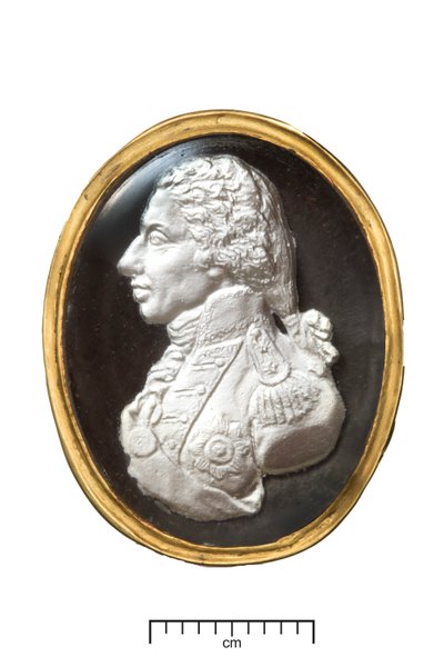 Admiral Lord Nelsonin kultasormus, n. 1820 (kulta ja sulfidi) tekijältä John after De Vaere