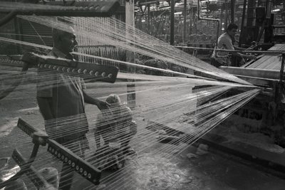 Juuttitehdas, Kolkata, Intia, 2017 (kuva) (kuva) tekijältä Jon Nicholson
