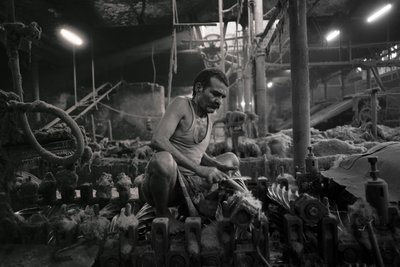 Juuttitehdas, Kolkata, Intia, 2017 (kuva) (kuva) tekijältä Jon Nicholson