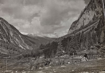 Albumi "Oma maailmansota - muistoja Lounaisrintamasta Kärntenissä, Italiassa, Trentino-Alto Adige" 31.3.1915-12.11.1918 - Josef Zohles Wien ": sotilaita L-laaksossa tekijältä Josef Zohles