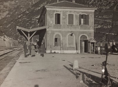 Albumi "Oma maailmansota - muistoja Lounaisrintamasta Kärntenissä, Italiassa, Trentino-Alto Adigessa) 31.3.1915-12.11.1918 - Josef Zohles Wien": Chiusaforten asema (b/w) tekijältä Josef Zohles