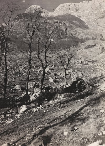 Albumi "Oma maailmansota - muistoja Lounaisrintamasta Kärntenissä, Italiassa, Trentino-Alto Adigessa) 31.3.1915-12.11.1918 - Josef Zohlen Wien": sota-alue (m/w kuva) tekijältä Josef Zohles