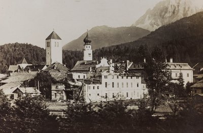 Albumi "Oma maailmansota - muistoja lounaisrintamasta Kärntenissä, Italiassa, Trentino-Alto Adigessa) 31.3.1915-12.11.1918 - Josef Zohles Wien": katso Dobbiaco pommin jälkeen tekijältä Josef Zohles
