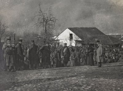 Albumi "Oma maailmansota - muistoja Lounaisrintamasta Kärntenissä, Italiassa, Trentino-Alto Adigessa) 31.3.1915-12.11.1918 - Josef Zohles Wien": vankeja (m/v kuva) tekijältä Josef Zohles