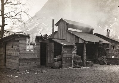 Albumi "Oma maailmansota - muistoja Lounaisrintamasta Kärntenissä, Italiassa, Trentino-Alto Adigessa) 31.3.1915-12.11.1918 - Josef Zohles Wien": sotilaskasarmi Sota-alueella tekijältä Josef Zohles