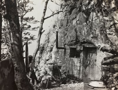 Albumi "Oma maailmansota - muistoja Lounaisrintamasta Kärntenissä, Italiassa, Trentino-Alto Adigessa) 31.3.1915-12.11.1918 - Josef Zohles Wien": sodan turvapaikka (m/w kuva) tekijältä Josef Zohles