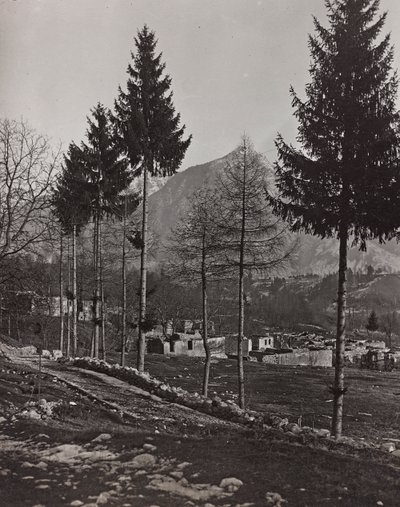 Albumi "Oma maailmansota - muistoja Lounaisrintamasta Kärntenissä, Italiassa, Trentino-Alto Adigessa) 31.3.1915-12.11.1918 - Josef Zohlen Wien": Plicznan rauniot (m/v kuva tekijältä Josef Zohles