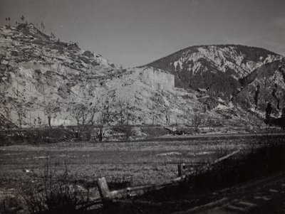 Albumi "Oma maailmansota - muistoja Lounaisrintamasta Kärntenissä, Italiassa, Trentino-Alto Adigessa) 31.3.1915-12.11.1918 - Josef Zohlen Wien": Fort Hensel (m/v kuva) tekijältä Josef Zohles