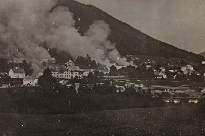 Albumi "Oma maailmansota - muistoja Lounaisrintamasta Kärntenissä, Italiassa, Trentino-Alto Adige" 31.3.1915-12.11.1918 - Josef Zohles Wien ": pommi-iskut Tarvisiossa (b/w p tekijältä Josef Zohles