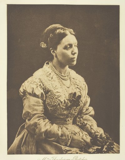 Rouva Thackeray Ritchie, 1870, painettu n. 1893. tekijältä Julia Margaret Cameron