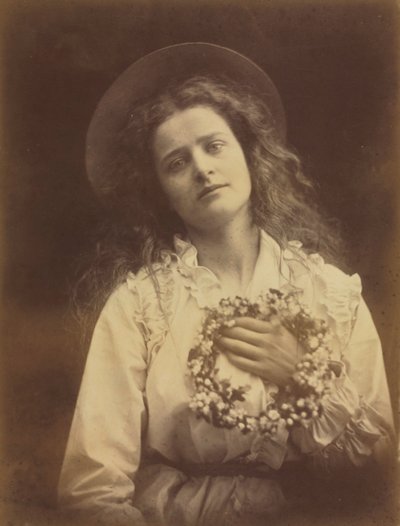 Toukokuun kuningatar, 1875. tekijältä Julia Margaret Cameron