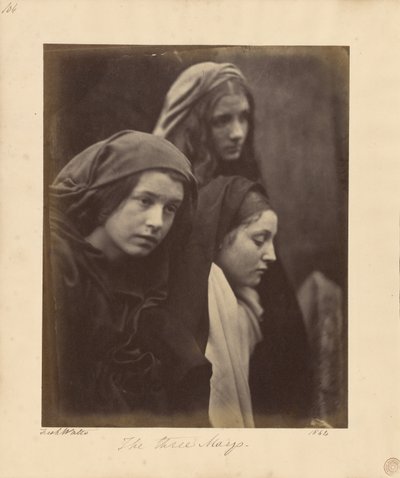 Kolme Mariaa tekijältä Julia Margaret Cameron