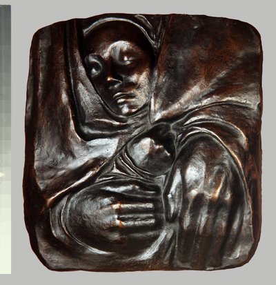 Lepää hänen käsiensä rauhassa, 1936 (pronssi) tekijältä Käthe Kollwitz