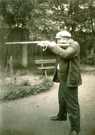Kirjailija Alexander Ivanovich Kuprin (Alexandre Ivanovitch Kouprine) (1870-1938) Gatchinassa. tekijältä Karl Karlovich Bulla