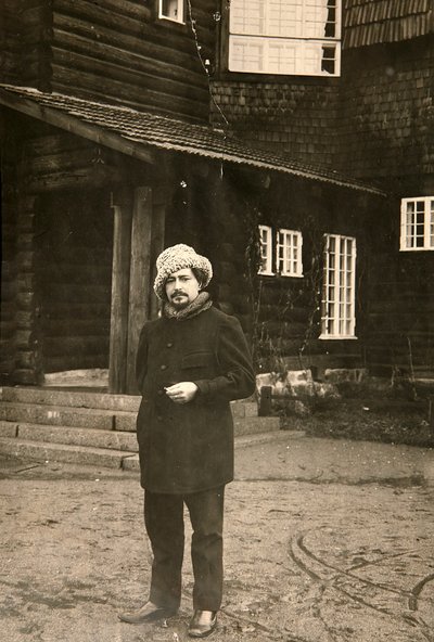 Venäläinen kirjailija Leonid Andrejev talossaan Vammelsuu Serovossa, 1900-luvun alku tekijältä Karl Karlovich Bulla