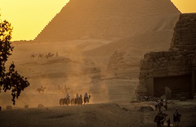 Egyptin vanha valtakunta; Gizan pyramidit; Giza; Egypti tekijältä Kenneth Garrett