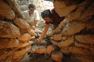 Maya; Maya-muraalit; San Bartolo; Guatemala; tohtori Bill Saturno, 2002 (kuva) tekijältä Kenneth Garrett