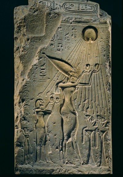 Ekenatenin reliefi Atenin alla, kaide, Amenhotep IV. Akenaten on faaraona..., 2009 (kuva) tekijältä Kenneth Garrett