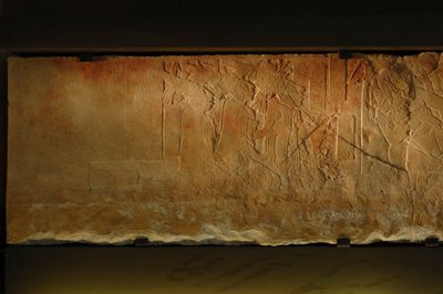 Temppeli 19 valtaistuinpenkki, Palenque, Meksiko, Akhal Mo Nabin kaiverrus, 2005 (kuva) tekijältä Kenneth Garrett