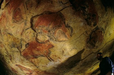 Biisonien galleria, Altamiran luola, Espanja, 2000 (kuva). tekijältä Kenneth Garrett