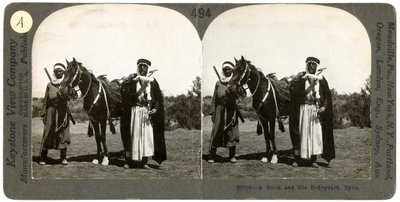 Sheikh ja hänen henkivartijansa, Syyria, 1900-luku. tekijältä Keystone View Company