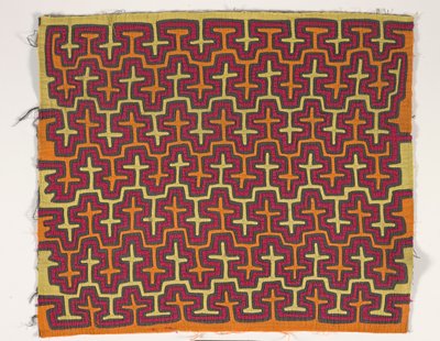Shirt Panel (mola), n. 1950 (applikoitu puuvilla) tekijältä Kuna Indian Culture