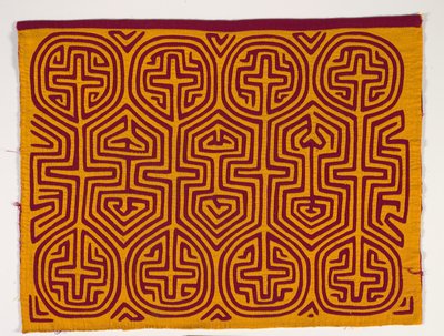 Shirt Panel (mola), n. 1950 (applikoitu puuvilla) tekijältä Kuna Indian Culture
