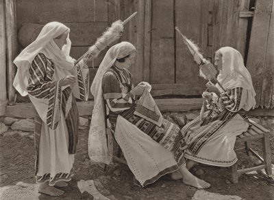 Romania: Tismana, Spinners (m/w kuva) tekijältä Kurt Hielscher