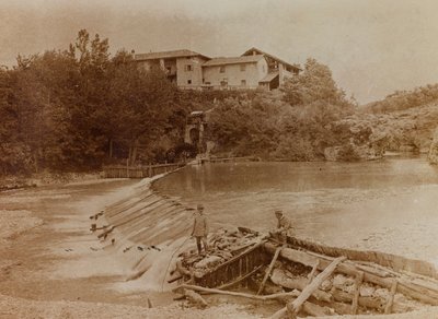 Ensimmäisen maailmansodan albumi Friuli-Venezia Giuliassa: Natisone-joki Premariaccossa, Udinen, Italia (valkoinen kuva) tekijältä L. Verdiani