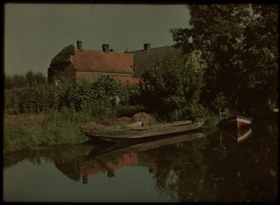 Blikkenburgervaart, Zeist, jossa on veneitä ja maatila (ja mahdollisesti Willem Emelaar Sr) tekijältä Lambertus Hendrik van Berk