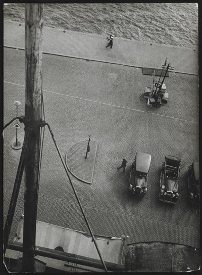 Tukholma, noin 1930 (gelatiinihopeaprintti) tekijältä Laszlo Moholy Nagy