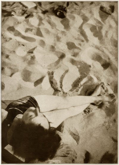 Juni-Sonne / Dieses Bild können Sie von allen Seiten betrachten tekijältä Laszlo Moholy Nagy