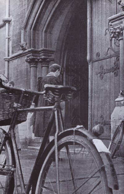 Oxfordin yliopiston kohtaus (m/w kuva) tekijältä Laszlo Moholy Nagy