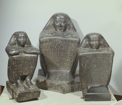 Akhamenrun, Harwan ja Amenemonetin lohkopatsaat, 25.-26. dynastia (dioriitti) tekijältä Late Period Egyptian