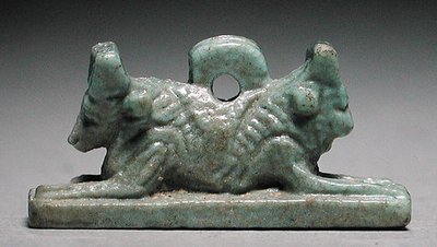 Härkäpäinen leijona-amuletti, Saite-kausi, 715-656 eKr. (sinivihreä fajanssi) tekijältä Late Period Egyptian