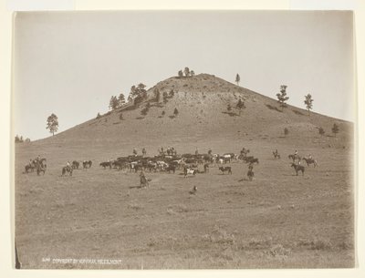 Työskentelee pieni joukko kukkuloilla, c. 1900. tekijältä Laton Alton Huffman