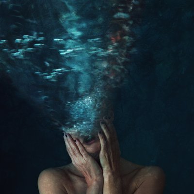 Syvä sininen melankolia tekijältä Laura Benvenuti