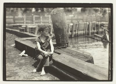 Down On The Wharf, New York tekijältä Lewis Wickes Hine
