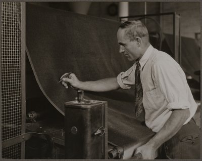  tekijältä Lewis Wickes Hine