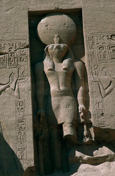 Egypti, Nubia, Abu Simbel, Ramses II:n suuri temppeli, julkisivu, markkinarako auringonjumala Ra-patsaalla tekijältä Unbekannt Unbekannt