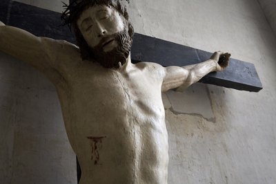 Kristus ristillä, yksityiskohta (maalattu puu) tekijältä Ligier Richier