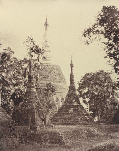 aRangoon: Lähellä näkymää Shwe Dagon -pagodille tekijältä Linnaeus Tripe