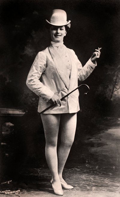 Lily Iris, näyttelijä, 1906. tekijältä London Stereoscopic and Photographic Co
