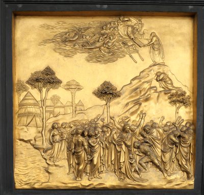 Mooses vastaanottaa lain taulut, reliefi, Baptisteriumin paratiisin portti, 2015 (kuva) tekijältä Lorenzo Ghiberti