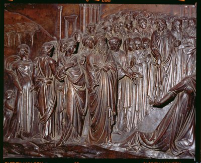 Pyhän Zenobiuksen pyhäkkö, yksityiskohta väkijoukosta Strozzi-pojan ihmeestä, n.1432-42, pronssi yksityiskohta 97641:stä tekijältä Lorenzo Ghiberti