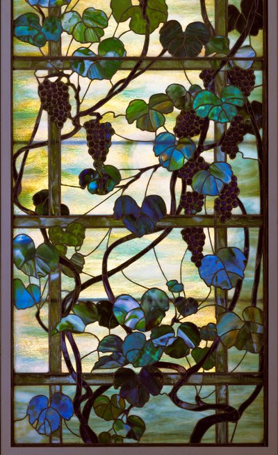 Viiniköynnöspaneeli, n.1902-15 (lyijylasia). tekijältä Louis Comfort Tiffany