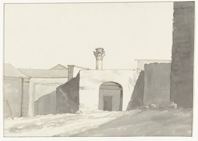 Antieke zuil en gebouwen in haven van Brindisi Kaukainen näkymä antiikkipylvään [Brindisin satamassa] Matkat Italiassa, Sisiliassa ja Maltassa - 1778 (sarjan nimi) tekijältä Louis Ducros