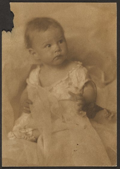 [Baby with Tulle] tekijältä Louis Fleckenstein